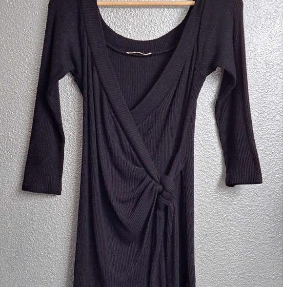 Better Be Faux Wrapped Sweater Dress   Size L - Picture 3 of 5